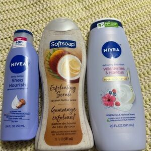 Nivea Refreshing Body Wash - Wild Berries & Hibiscus